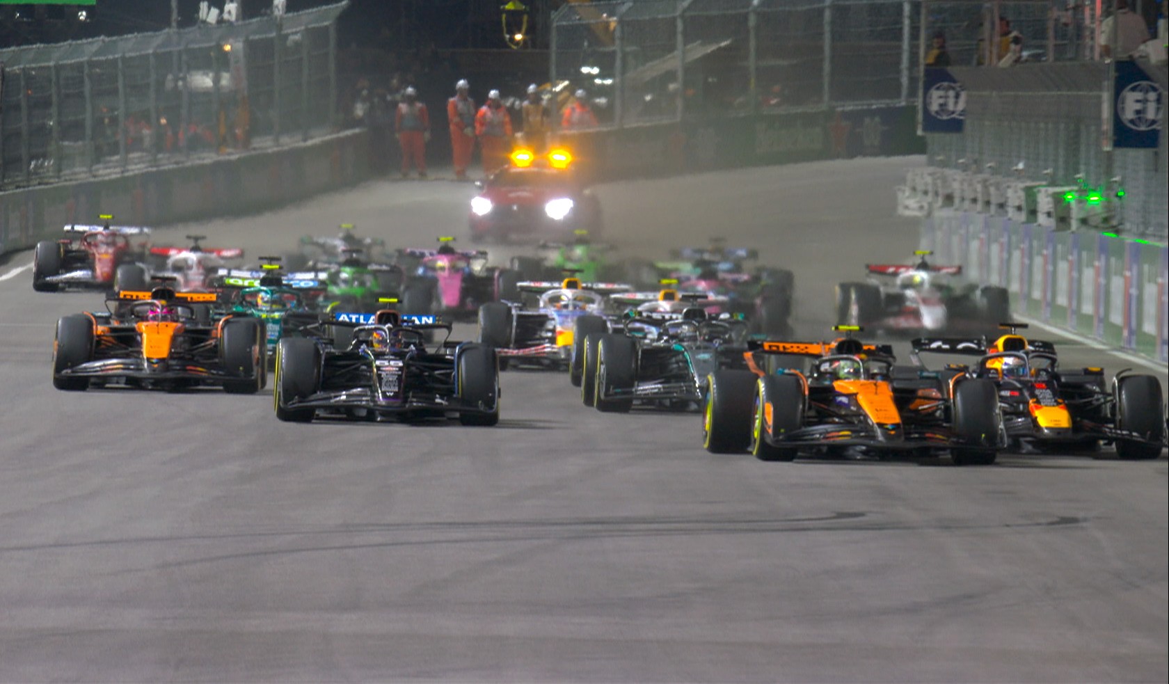 GP Las Vegas: Super Max vince davanti a Norris e Russell