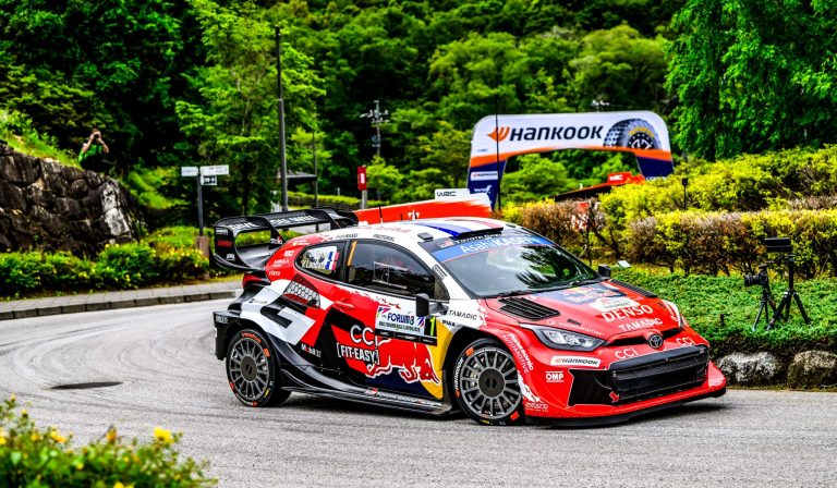 WRC: Evans conquista il rally del Giappone, Out Solberg